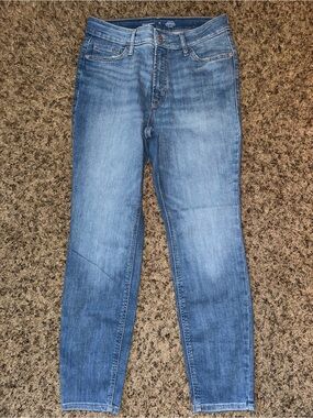 Old Navy Women Light Blue Slim Straight Jeans